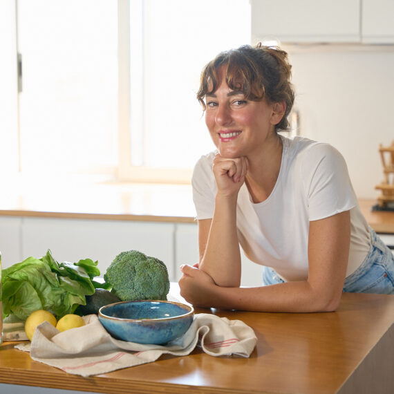 Deniz Orbay_Wellness Coach_Julia Malinowska_Brand Photographer Barcelona_100