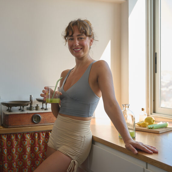 Deniz Orbay_Wellness Coach_Julia Malinowska_Brand Photographer Barcelona_89